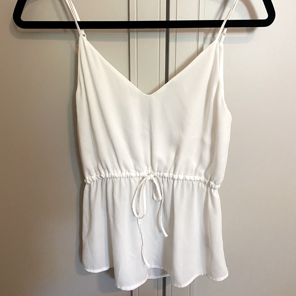 Aritzia Babaton white v tank